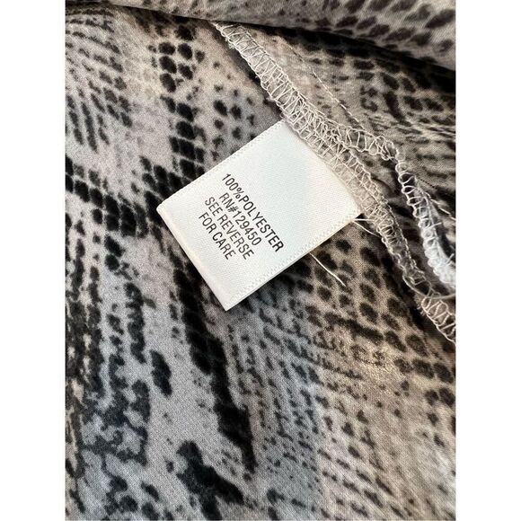 Apt. 9 Animal Print Snakeskin Pattern Sheer Popover Roll Tab Sleeves size 2X - Picture 10 of 10